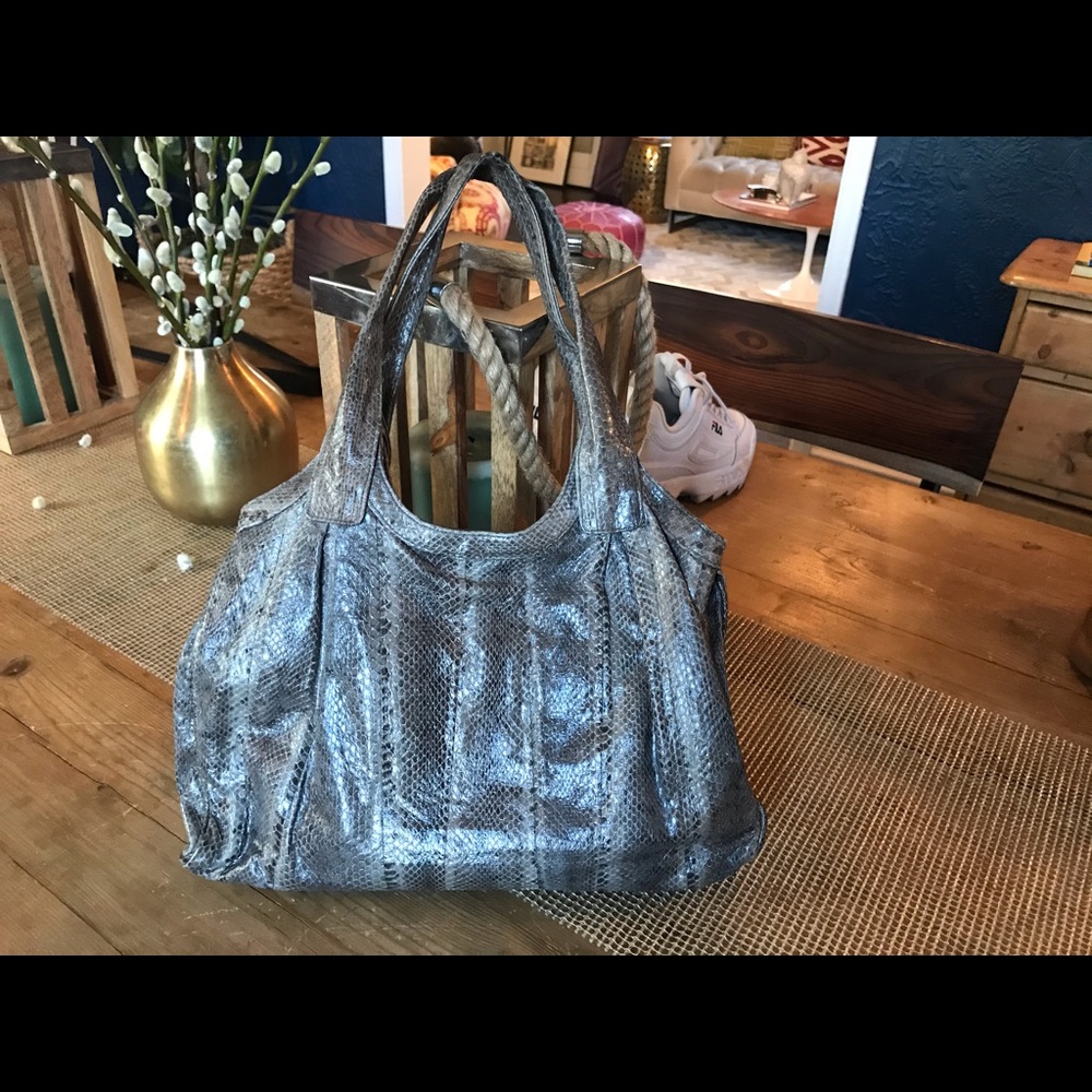 Beirn Tote Bag